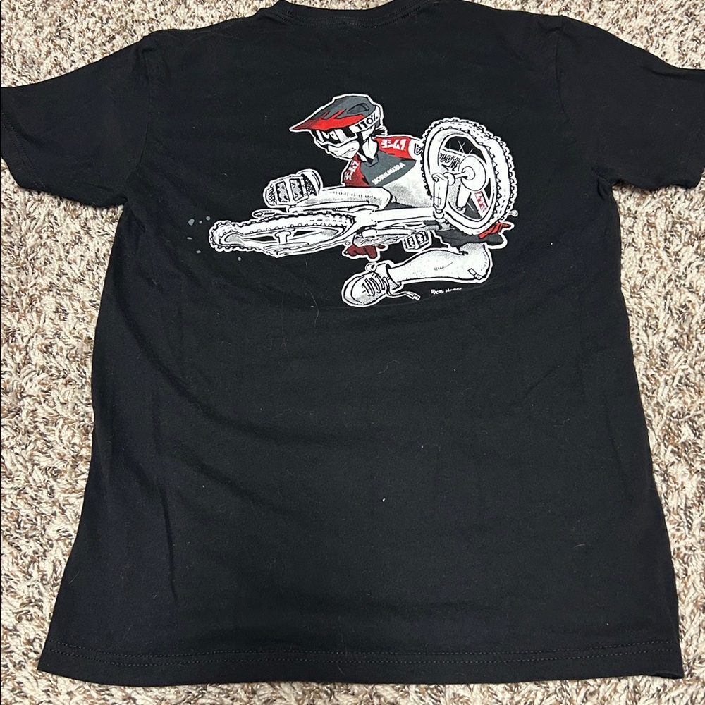 2/$10 Yoshimura Cycling graphic tee S